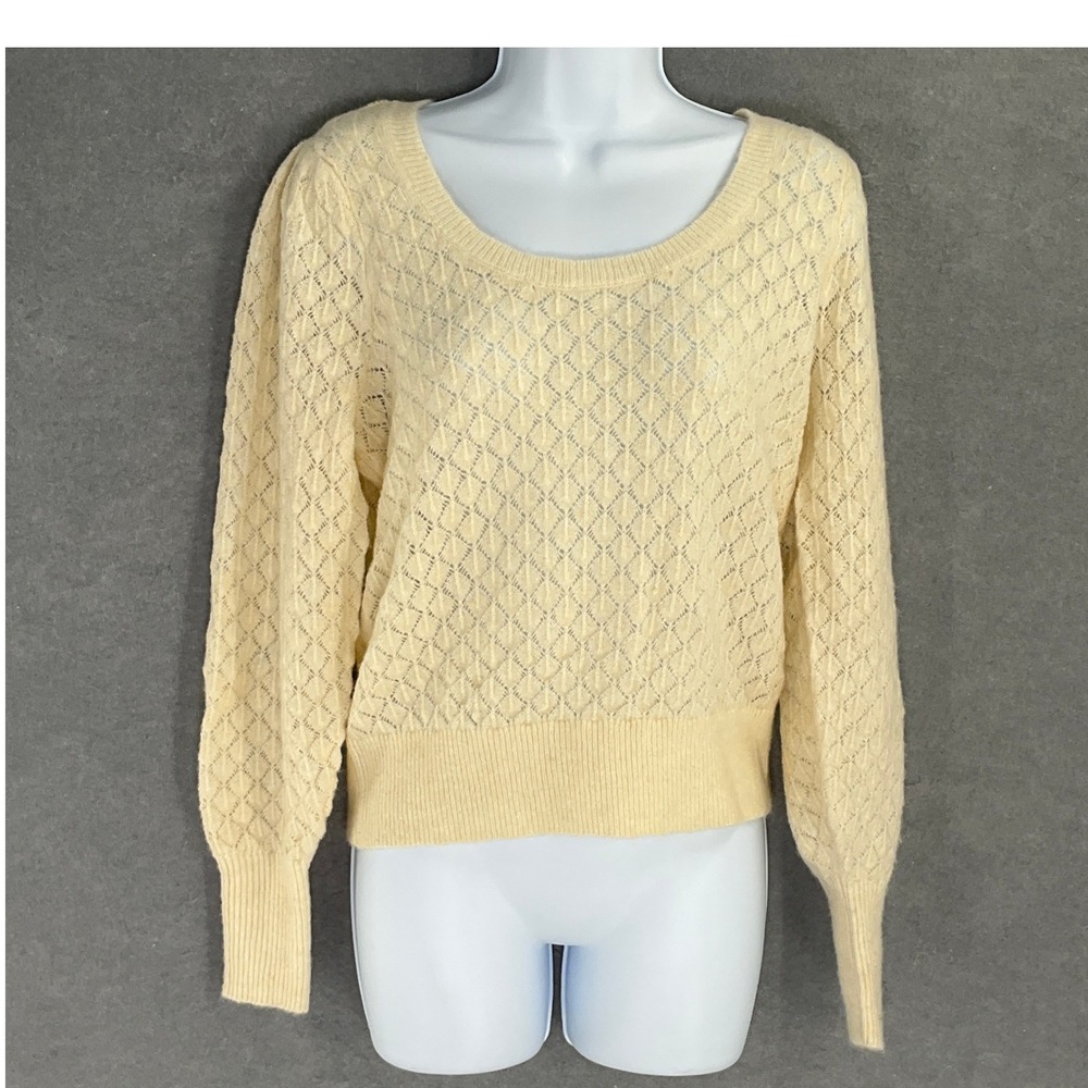 Old Navy Sweater Womens Sz S Cream Diamond Open Knit Wool Blend Lightweight